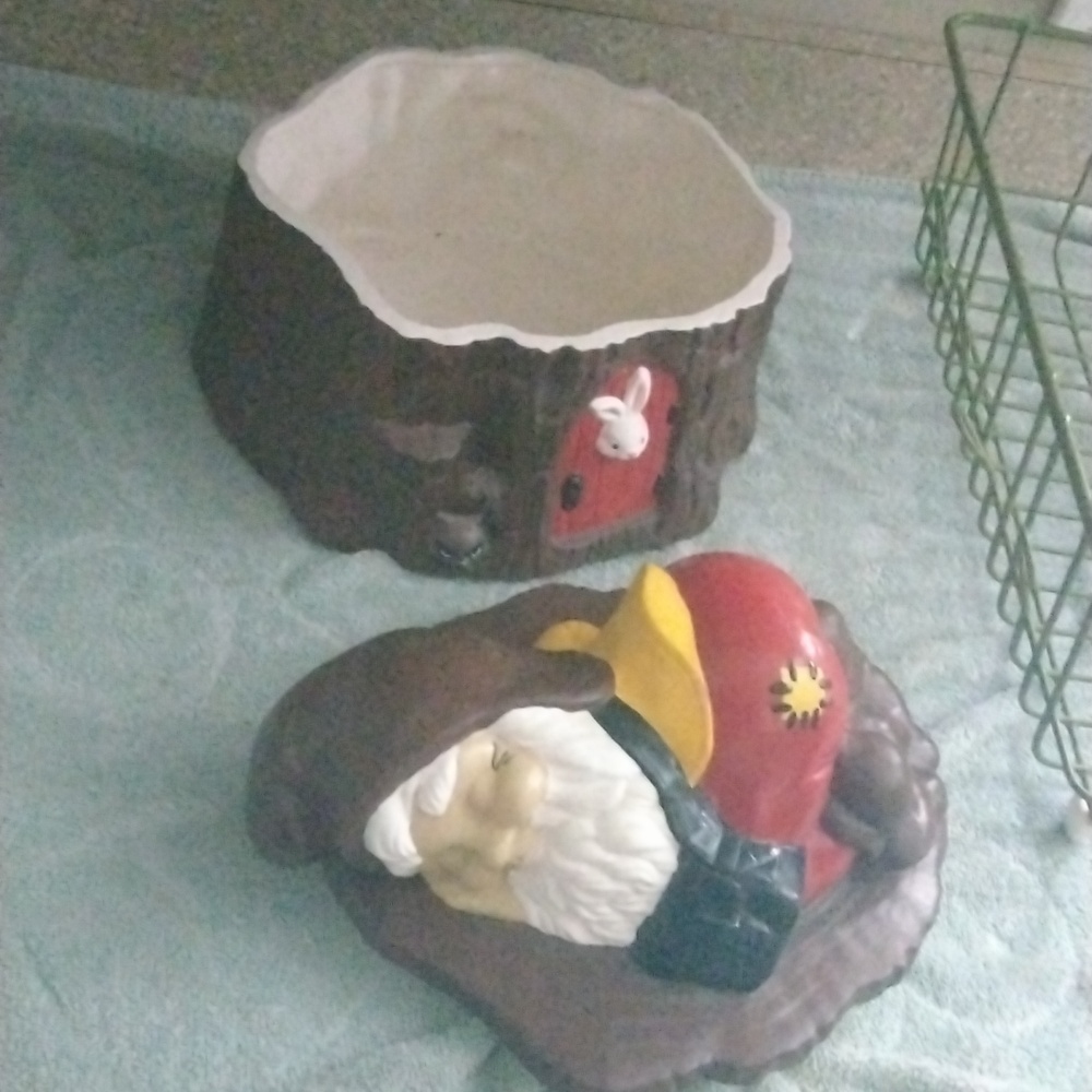 Sleeping gnome cookie jar